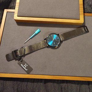 NEW Readeel Men's Watch